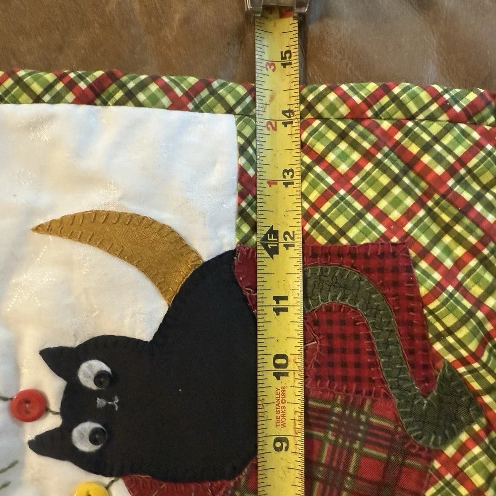 Handmade Christmas Wall Hanging Quilted Dog Black Cat Red Green Peace On Earth